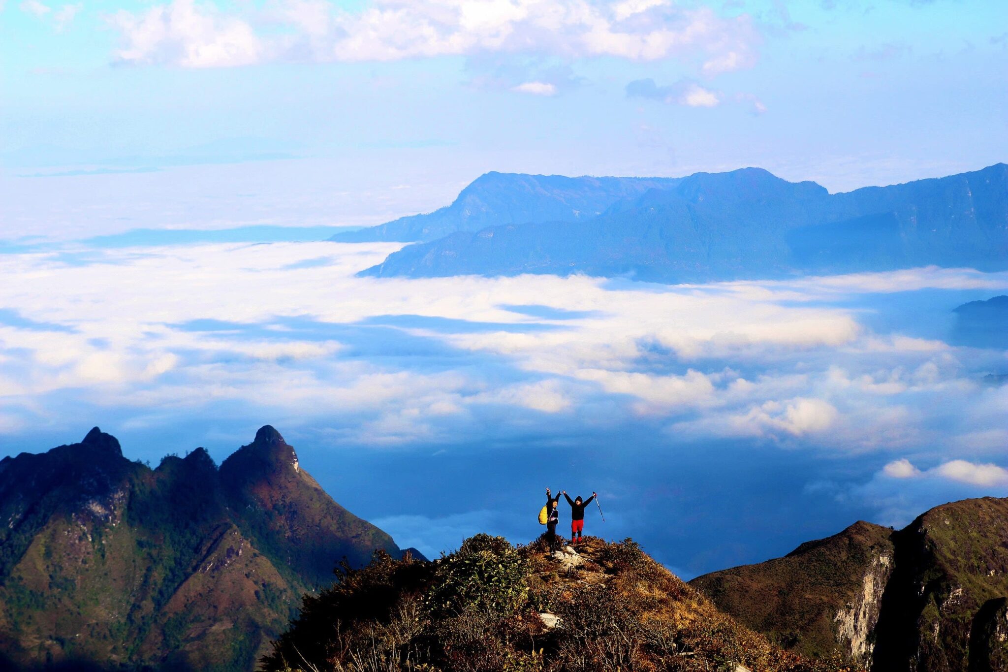 Tổng hợp những đỉnh núi đáng để trekking leo núi