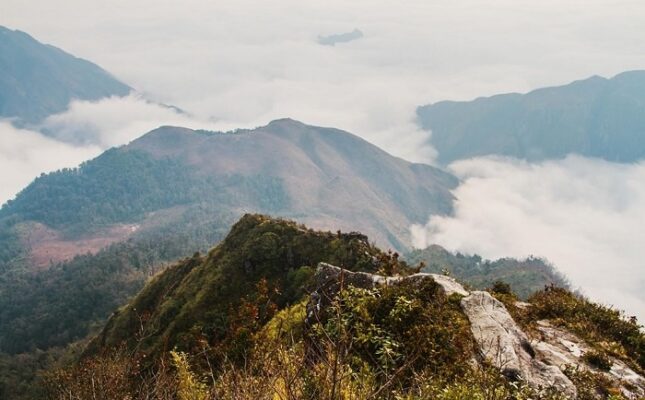Kinh nghiệm trekking và săn mây trên đỉnh Nhìu Cồ San