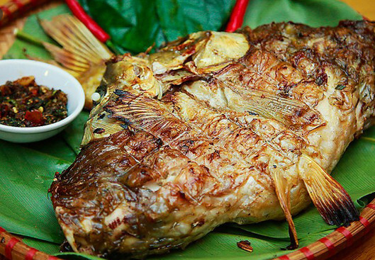 Món cá suối nướng Tây Bắc