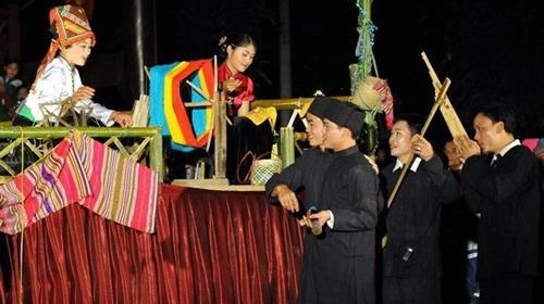Hình ảnh trong lễ hội Hạn Khuống