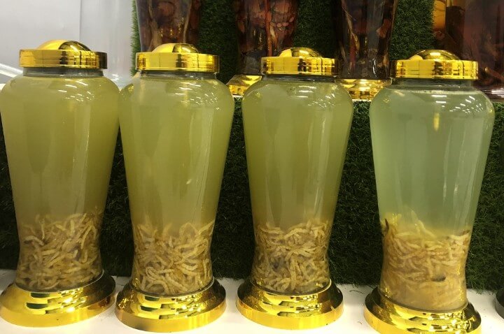 Rượu ngâm sâu chít Rượu ngâm sâu chít