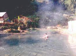 suối nước nóng Phiêng Phát