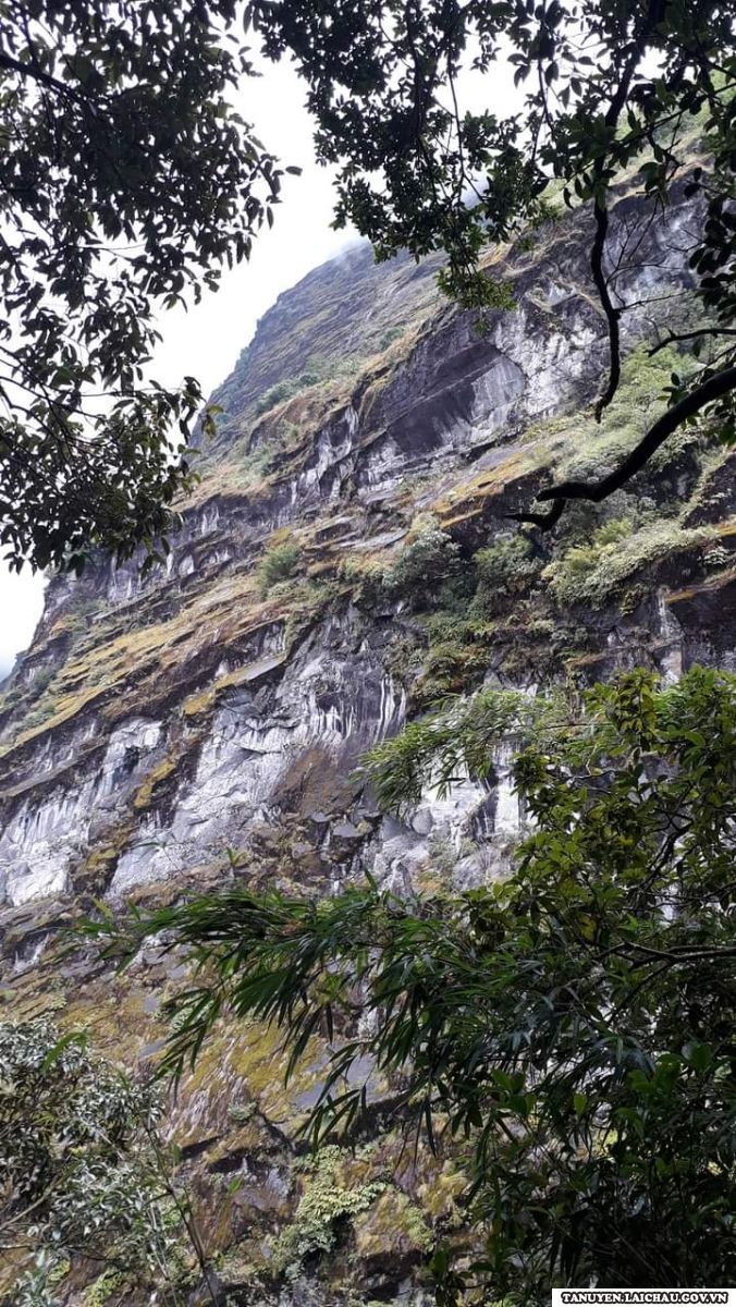 Núi Yên Ngựa Tân Uyên Lai Châu