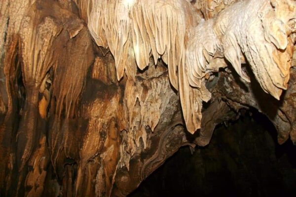 Hình ảnh tại khu hang động Pun Sam Cáp
