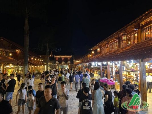 Khám phá chợ đêm Mộc Châu