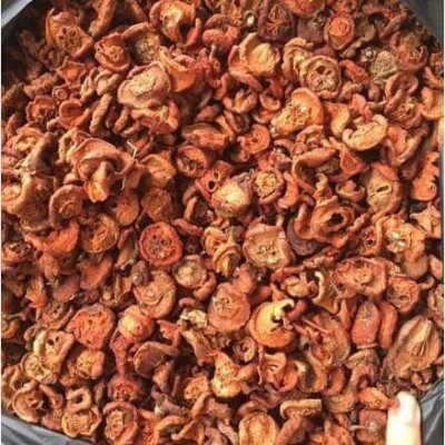 Tỷ lệ ngâm rượu táo mèo khô, thơm ngon và bổ dưỡng Tỷ lệ ngâm rượu táo mèo khô, thơm ngon và bổ dưỡng