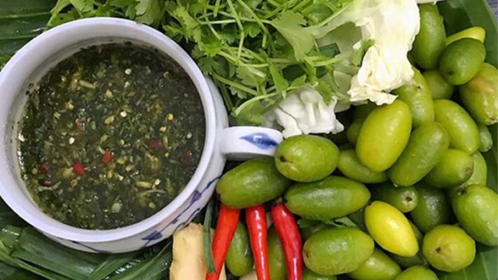 Chẩm chéo chấm quả chua