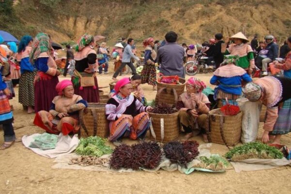 Du lịch Tây Bắc tháng 4 đên chợ Lùng Khấu Nhin Du lịch Tây Bắc tháng 4 đên chợ Lùng Khấu Nhin