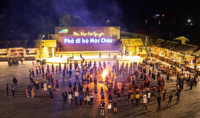 Tìm hiểu về phố đi bộ Mộc Châu