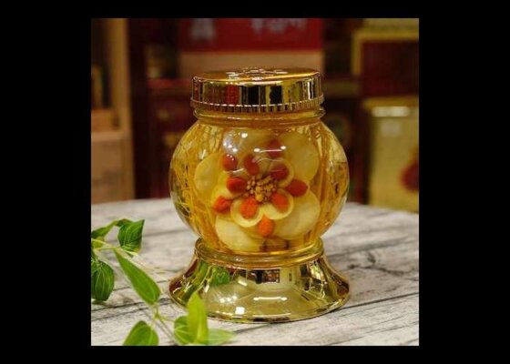 Cách ngâm rượu táo đỏ