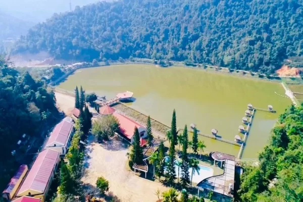 Suối nước nóng U Va