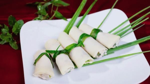 Măng vầu cuốn thịt