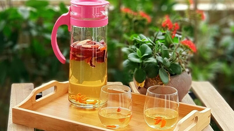 Đun nước táo đỏ kỷ tử