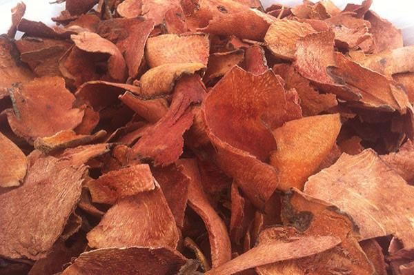 Thổ phục linh ngâm rượu Thổ phục linh ngâm rượu