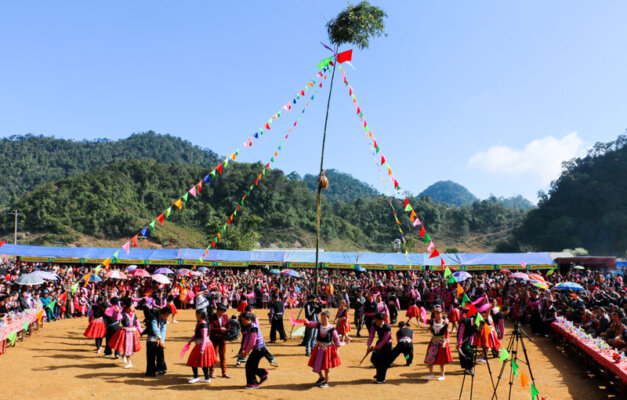 Lễ hội truyền thống của người Mông Lễ hội truyền thống của người Mông