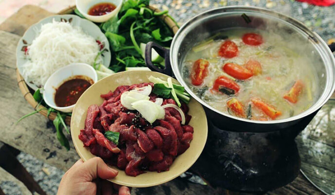 Chế biến món ăn từ thịt trâu chuẩn vị Tây Bắc Chế biến món ăn từ thịt trâu chuẩn vị Tây Bắc