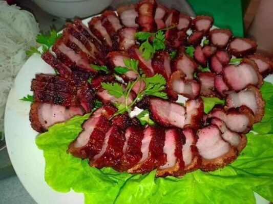 Cách chế biến thịt lợn ba chỉ gác bếp ngon