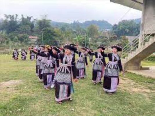 Trang phục dân tộc Lào