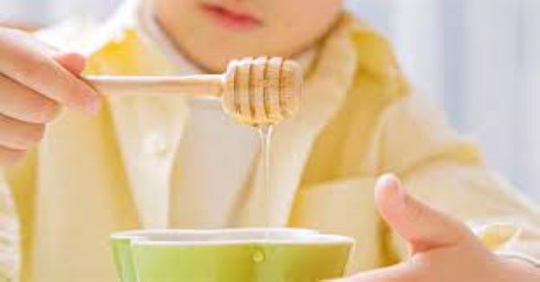 Những ai không nên uống hoa đu đủ ngâm mật ong