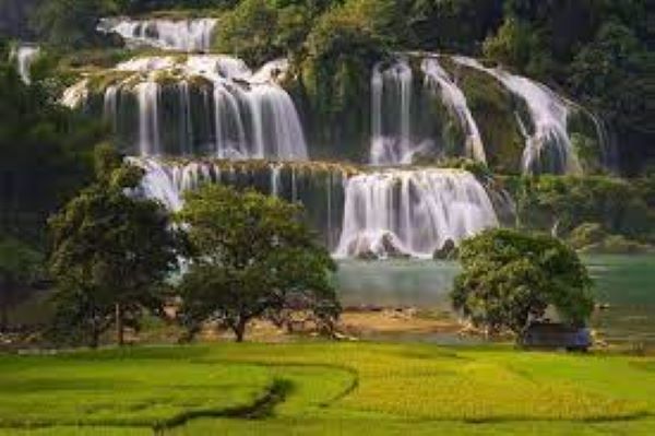 Top 3 thác nước đẹp: Thác nước Bản Giốc - Cao Bằng Top 3 thác nước đẹp: Thác nước Bản Giốc - Cao Bằng