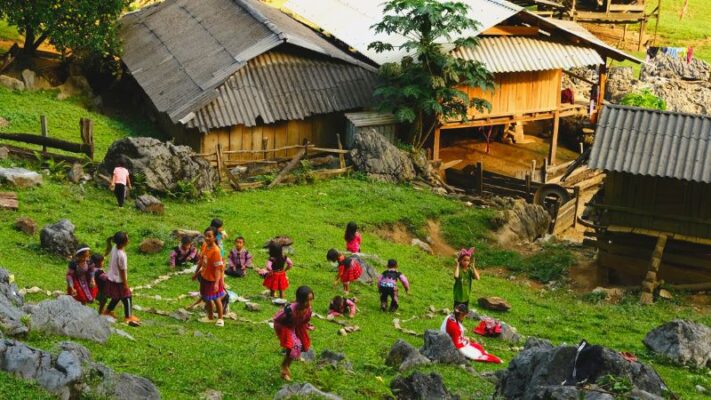 Khám phá làng nguyên thủy ở Mộc Châu Khám phá làng nguyên thủy ở Mộc Châu