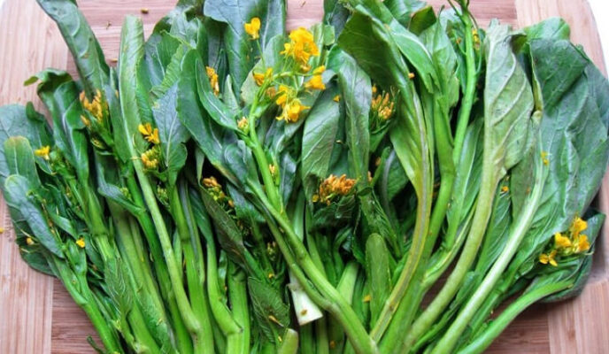 Lạp sườn xào ngồng cải bạn đã thử chưa