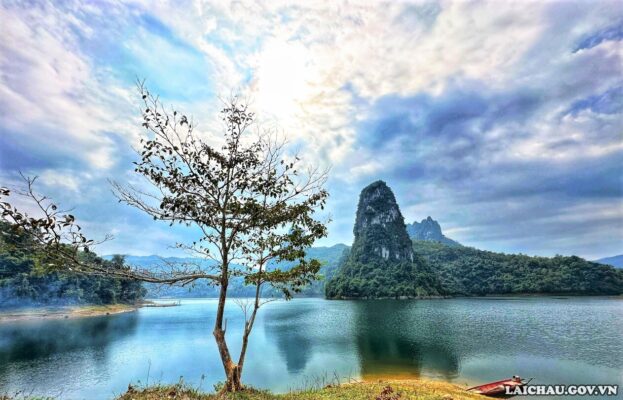 Khám phá Vịnh Pá Khôm - Một điểm du lịch tuyệt vời ở Than Uyên, Lai Châu