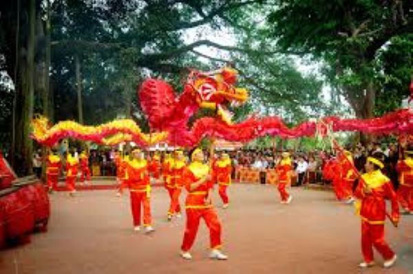 di tích Thành Bản Phủ và đền thờ Hoàng Công Chất