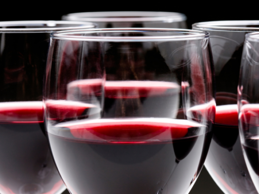 Có nên uống rượu nếp cẩm thường xuyên không?