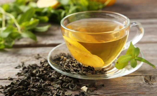 Những lưu ý khi sử dụng trà sơn mật hồng sâm