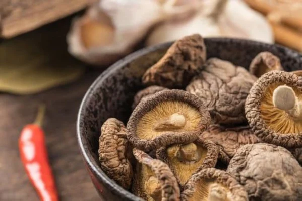 Thành phần dinh dưỡng của nấm hương là gì?