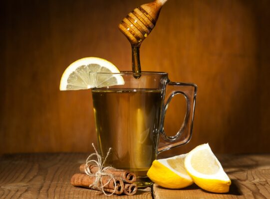 Mật ong giúp tăng sức đề kháng phòng bệnh cảm cúm