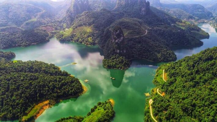 Vịnh Pá Khôm điểm đến lý tưởng