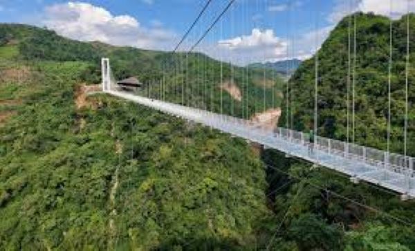 Cầu kính Bạch Long