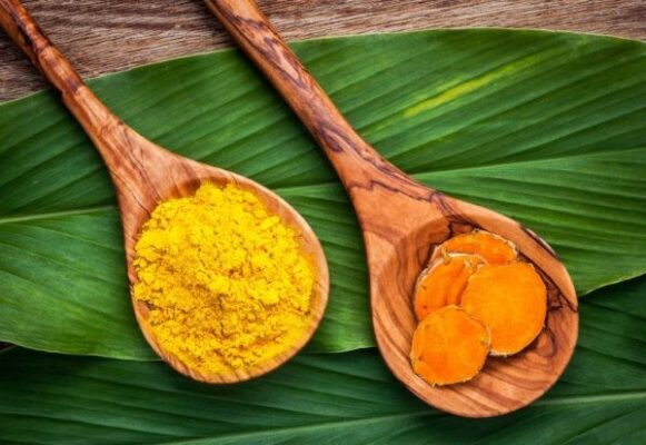 Tác dụng của tinh bột nghệ đỏ với sức khỏe