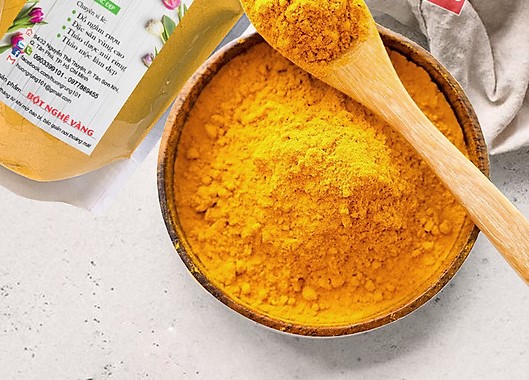 Tinh bột nghệ đỏ hay tinh bột nghệ vàng tốt hơn?