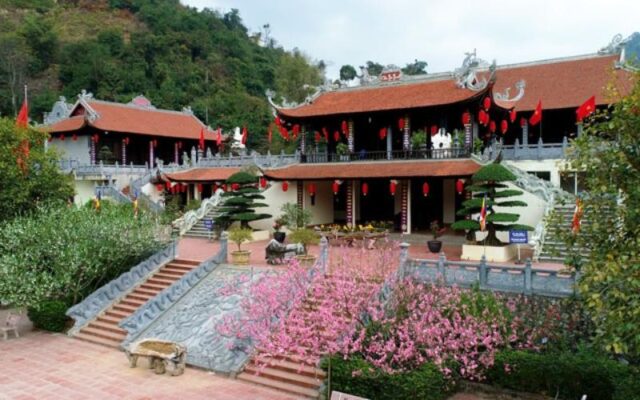 Kinh nghiệm đi du lịch mùa hè 2024