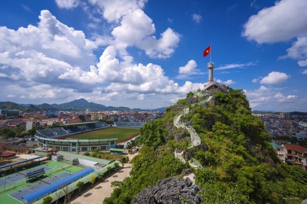 Kinh nghiệm đi du lịch mùa hè 2024