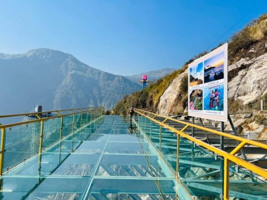 Cầu Kính Rồng Mây Sapa