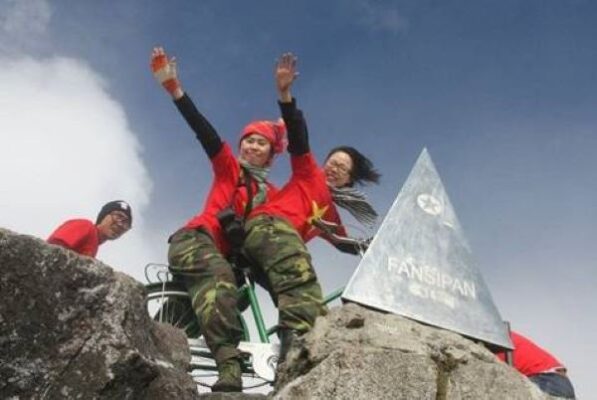 Những lưu ý khi leo núi mùa hè