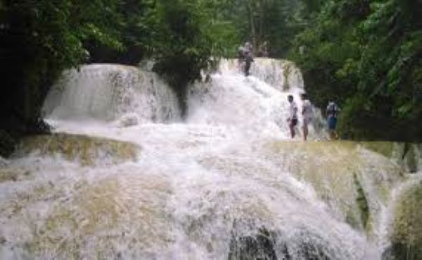 Thác Hiêu Pù Luông