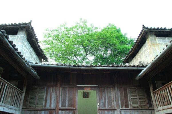 Khám phá nét kiến trúc độc đáo của Dinh thự Vua Mèo