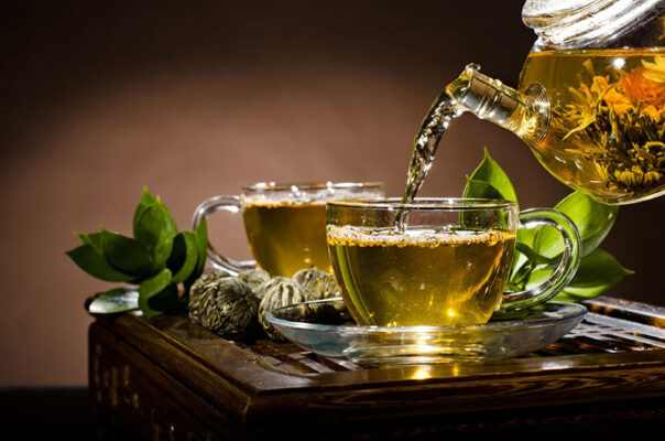 Cây mã đề nấu nước uống có công dụng gì?