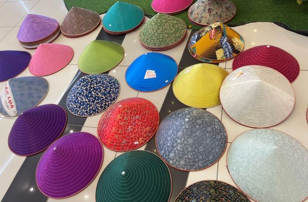 Khám phá làng nghề làm nón lá ở Việt Nam