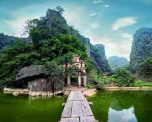 Tam Cốc -Bích Động l
