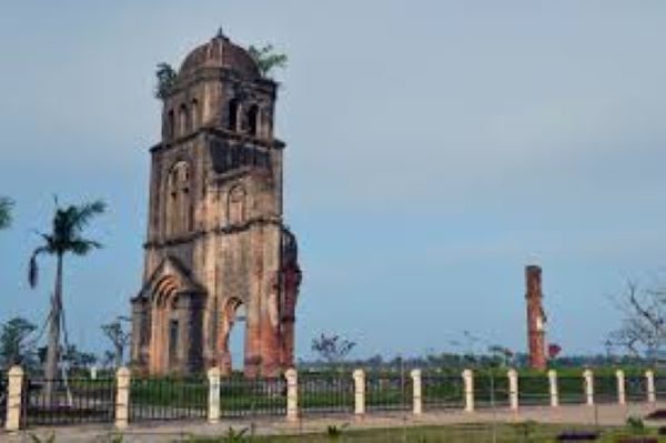 Tháp chuông nhà thờ Tam Tòa