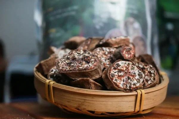 Cách ngâm rượu chuối hột khô Tây Bắc đơn giản