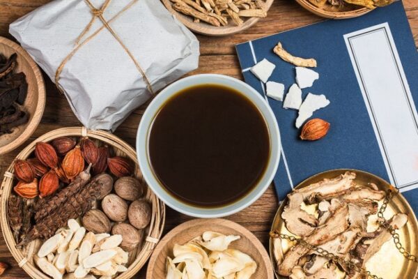 Củ cây gai và một số công dụng chữa bệnh