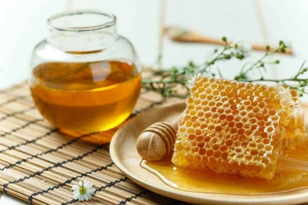 Mùa hè có nên sử dụng mật ong không