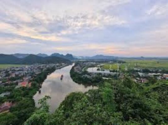 Đền Trúc - Ngũ Động Thi Sơn